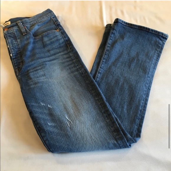 Madewell Rivet & Thread Flare Jean - Picture 3 of 8